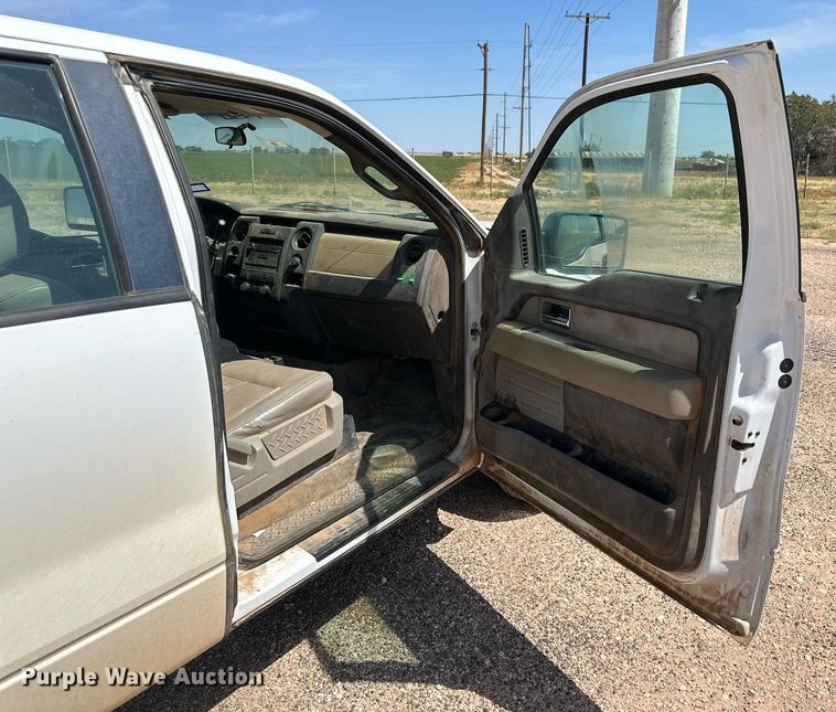 image for item KM9834 2010 Ford F150 XL  SuperCab pickup truck