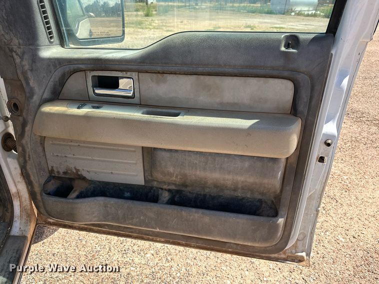 image for item KM9834 2010 Ford F150 XL  SuperCab pickup truck