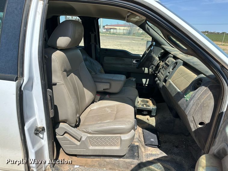 image for item KM9834 2010 Ford F150 XL  SuperCab pickup truck