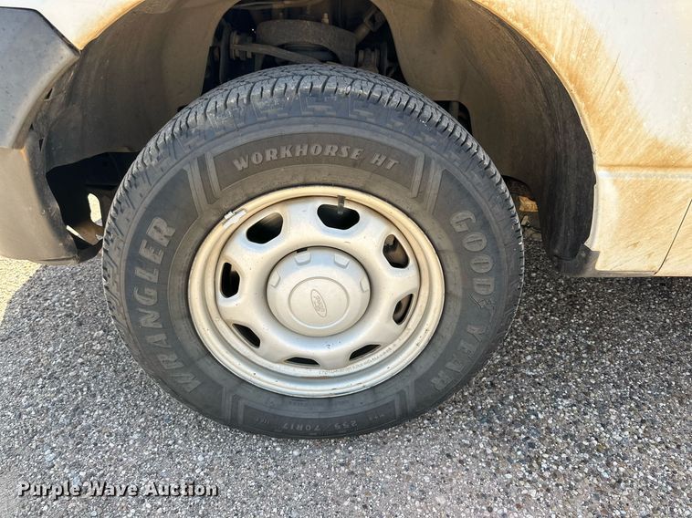 image for item KM9834 2010 Ford F150 XL  SuperCab pickup truck