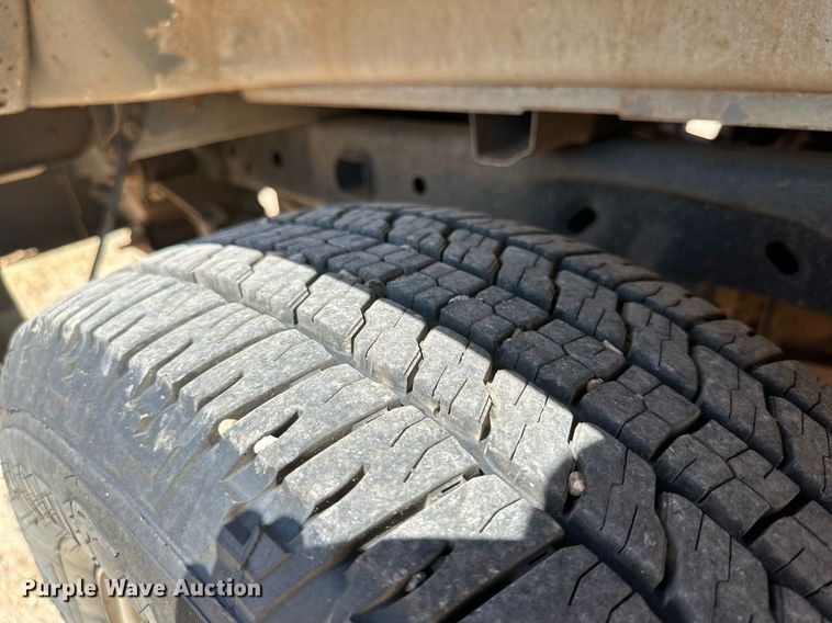 image for item KM9834 2010 Ford F150 XL  SuperCab pickup truck