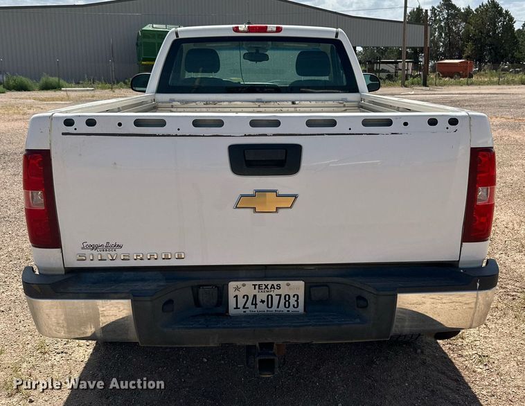 image for item KM9835 2007 Chevrolet Silverado 2500HD  pickup truck