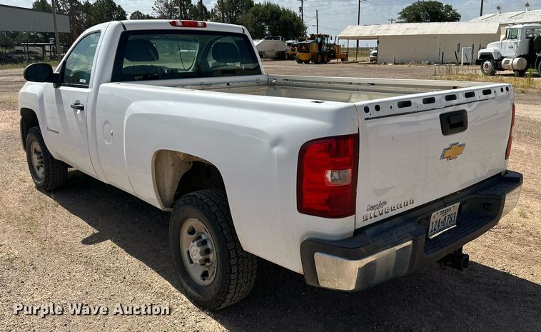 image for item KM9835 2007 Chevrolet Silverado 2500HD  pickup truck