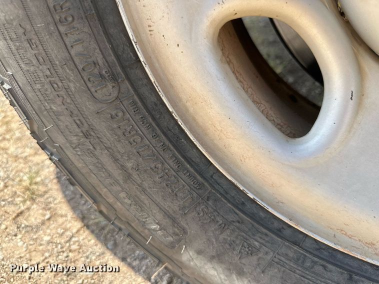 image for item KM9835 2007 Chevrolet Silverado 2500HD  pickup truck