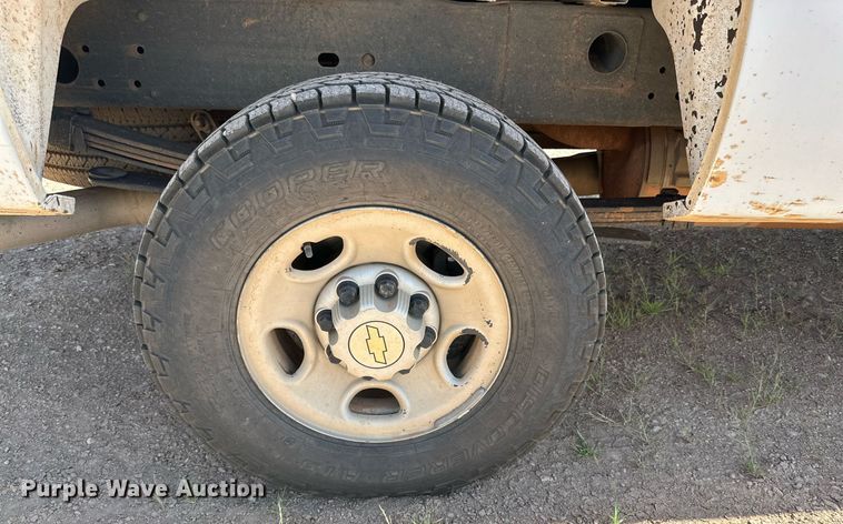 image for item KM9835 2007 Chevrolet Silverado 2500HD  pickup truck