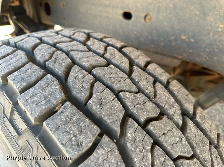 image for item KM9835 2007 Chevrolet Silverado 2500HD  pickup truck