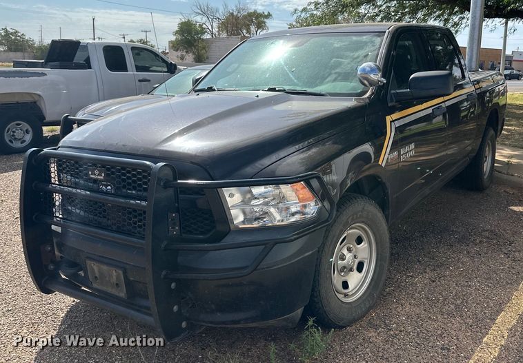 image for item KM9837 2017 Dodge Ram 1500  Crew Cab pickup truck