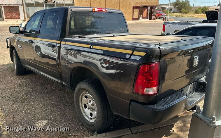 image for item KM9837 2017 Dodge Ram 1500  Crew Cab pickup truck