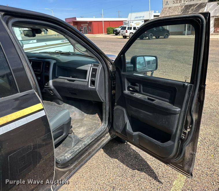 image for item KM9837 2017 Dodge Ram 1500  Crew Cab pickup truck