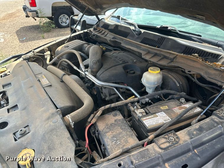 image for item KM9837 2017 Dodge Ram 1500  Crew Cab pickup truck