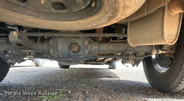 image for item KM9837 2017 Dodge Ram 1500  Crew Cab pickup truck