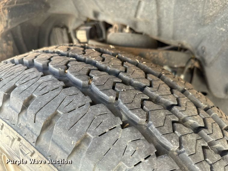 image for item KM9837 2017 Dodge Ram 1500  Crew Cab pickup truck