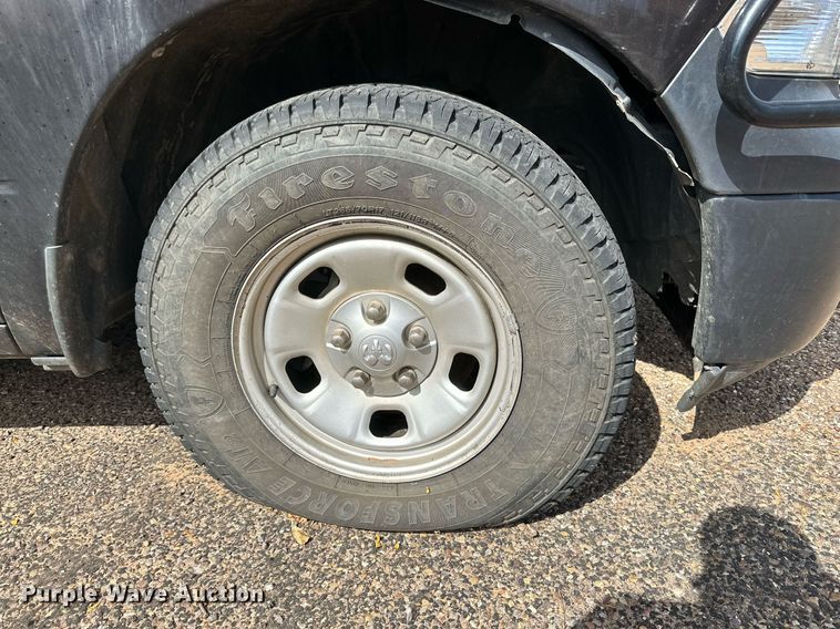 image for item KM9837 2017 Dodge Ram 1500  Crew Cab pickup truck