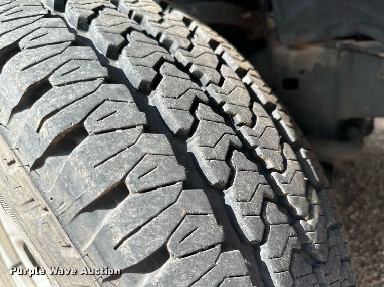 image for item KM9837 2017 Dodge Ram 1500  Crew Cab pickup truck