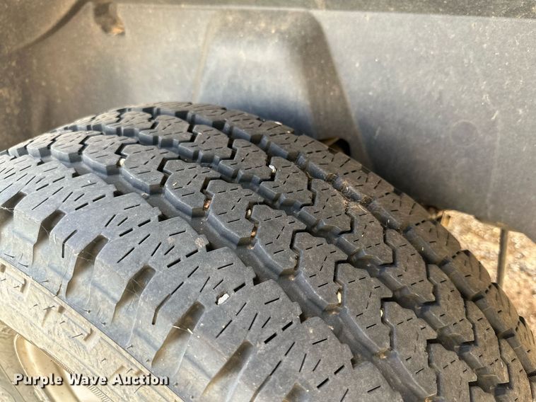 image for item KM9837 2017 Dodge Ram 1500  Crew Cab pickup truck