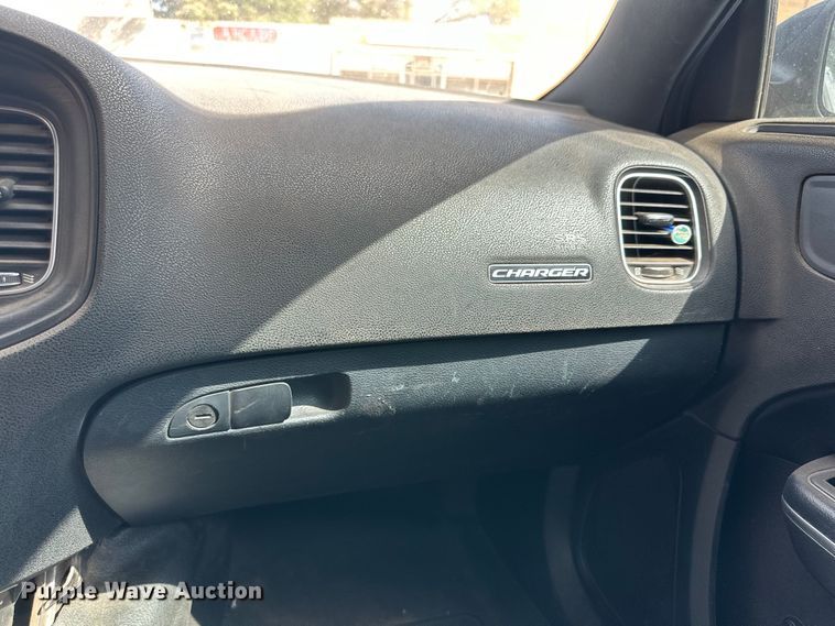 image for item KM9838 2016 Dodge Charger Police