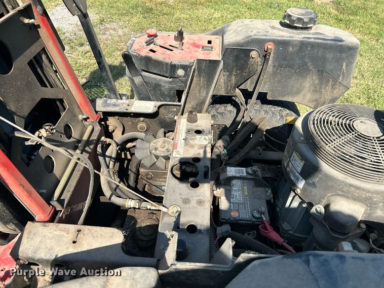 image for item LE9699 Gravely 252Z  ZTR lawn mower