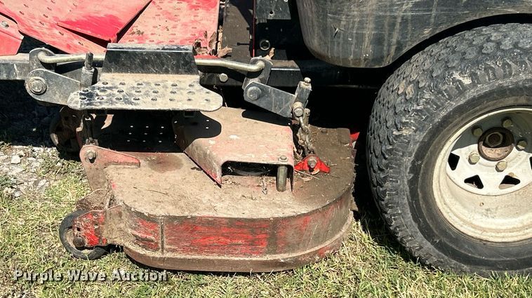 image for item LE9699 Gravely 252Z  ZTR lawn mower