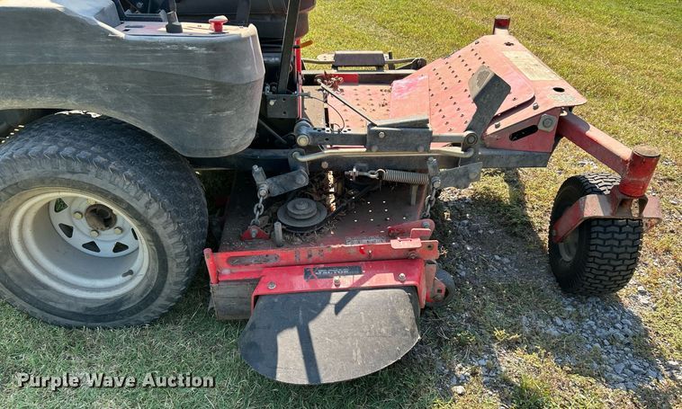 image for item LE9699 Gravely 252Z  ZTR lawn mower