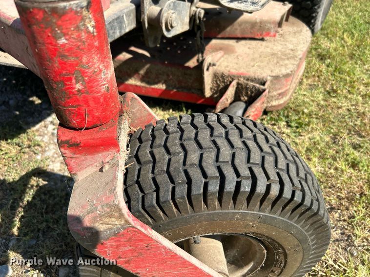 image for item LE9699 Gravely 252Z  ZTR lawn mower