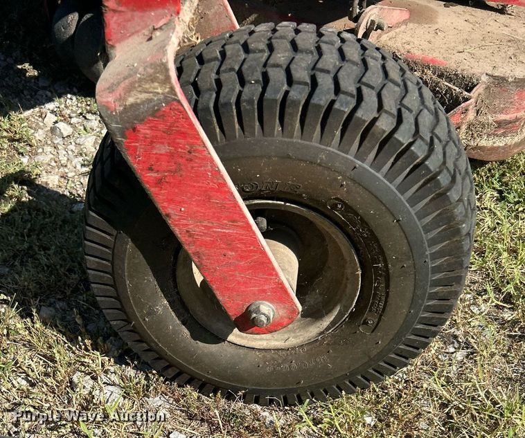 image for item LE9699 Gravely 252Z  ZTR lawn mower