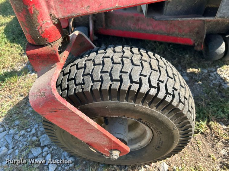 image for item LE9699 Gravely 252Z  ZTR lawn mower