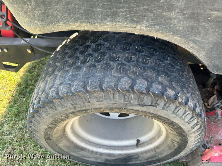 image for item LE9699 Gravely 252Z  ZTR lawn mower