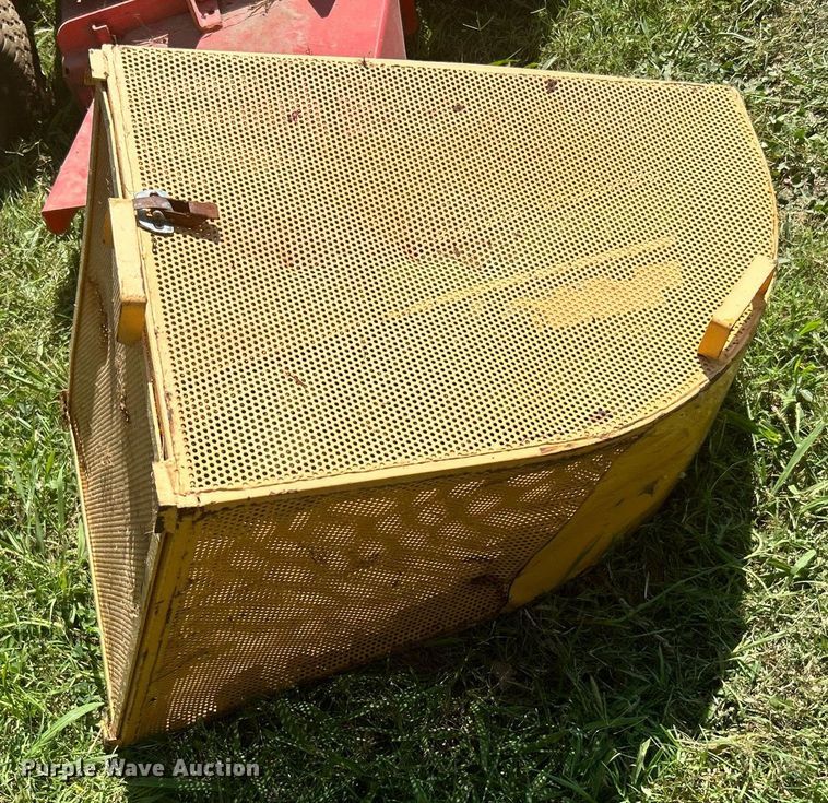 image for item LE9700 Gravely Pro-1336G  lawn mower