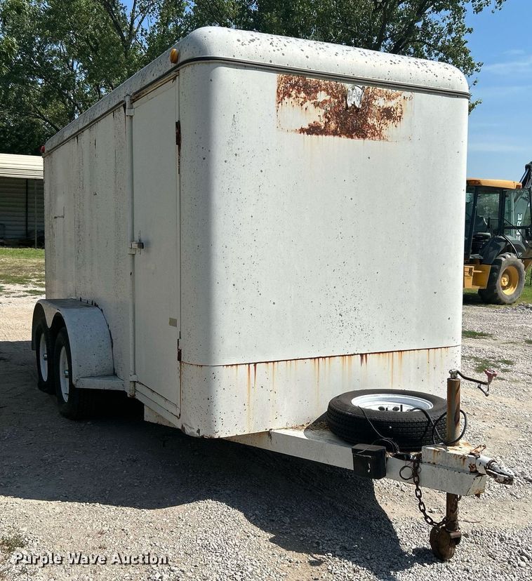 image for item LE9701 1998 W-W Trailer  enclosed cargo trailer