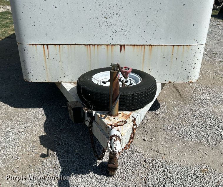 image for item LE9701 1998 W-W Trailer  enclosed cargo trailer