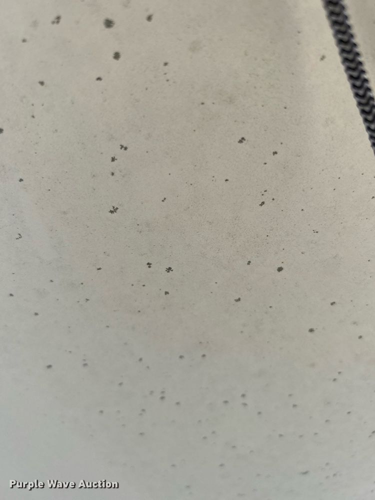 image for item LE9701 1998 W-W Trailer  enclosed cargo trailer