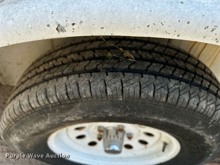 image for item LE9701 1998 W-W Trailer  enclosed cargo trailer