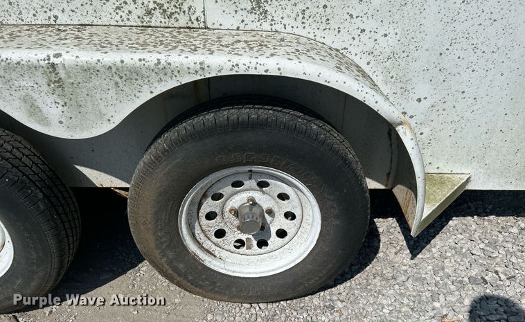 image for item LE9701 1998 W-W Trailer  enclosed cargo trailer