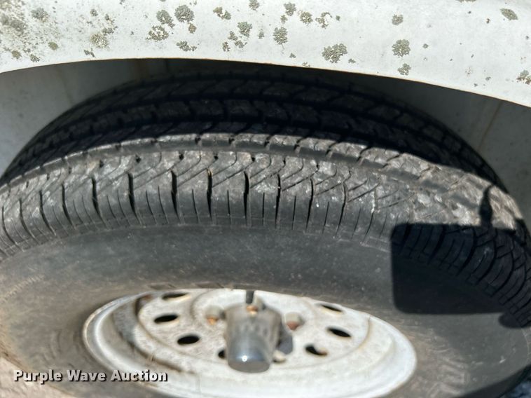 image for item LE9701 1998 W-W Trailer  enclosed cargo trailer