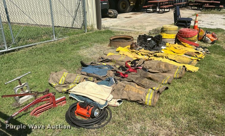 image for item LE9702 Fire fighting equipment