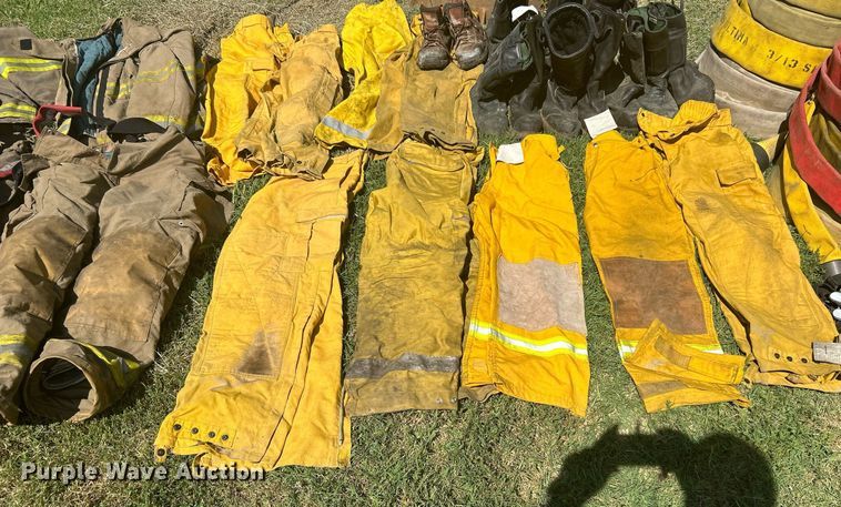 image for item LE9702 Fire fighting equipment