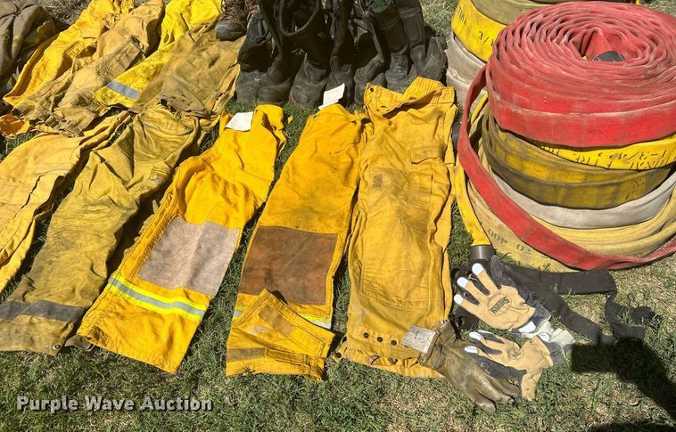 image for item LE9702 Fire fighting equipment