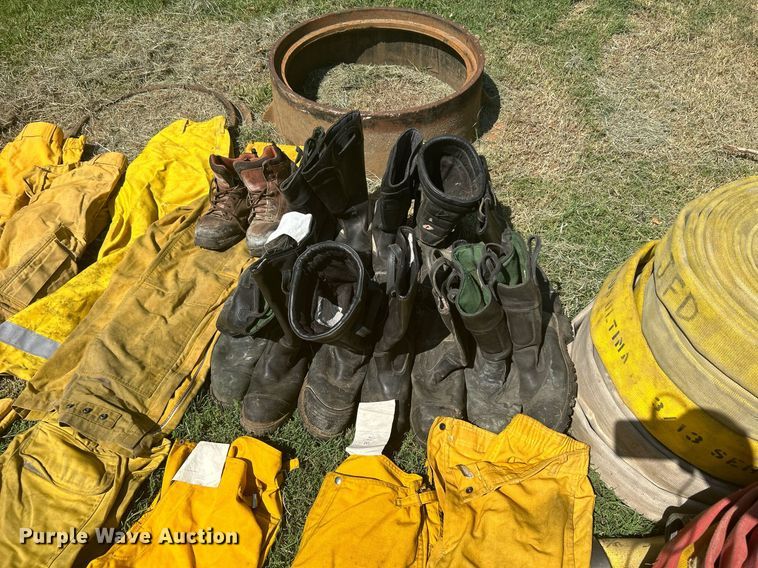 image for item LE9702 Fire fighting equipment