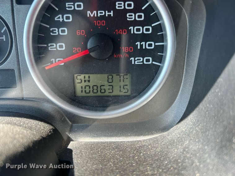 image for item LE9703 2004 Ford F150  SuperCrew pickup truck