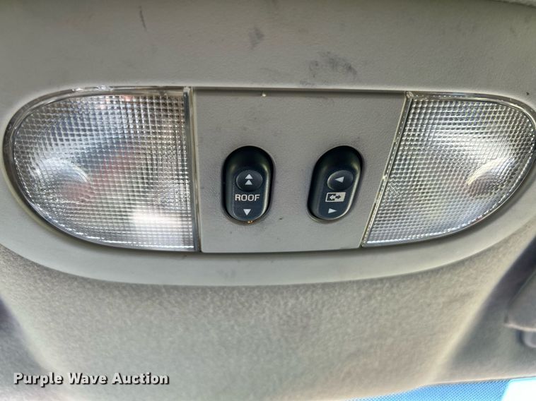 image for item LE9703 2004 Ford F150  SuperCrew pickup truck