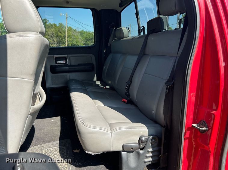 image for item LE9703 2004 Ford F150  SuperCrew pickup truck