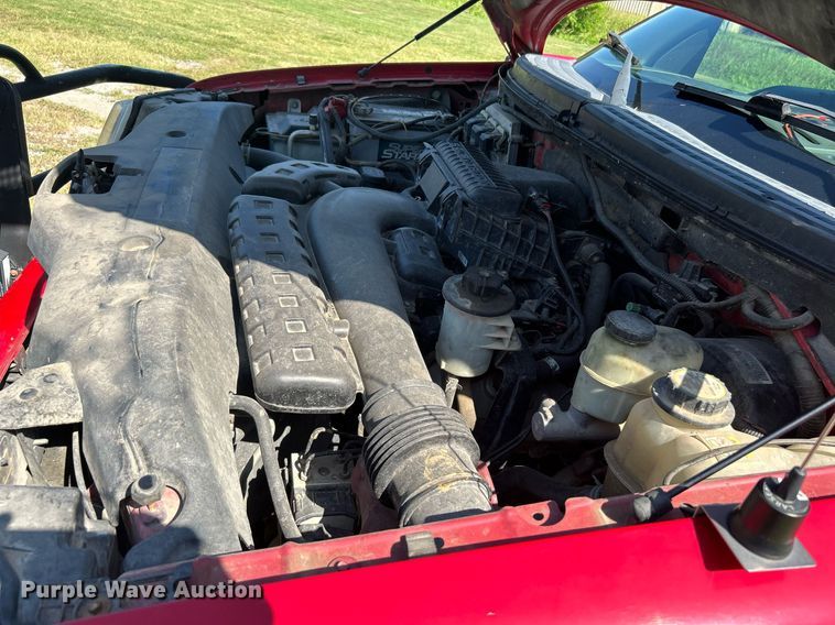 image for item LE9703 2004 Ford F150  SuperCrew pickup truck