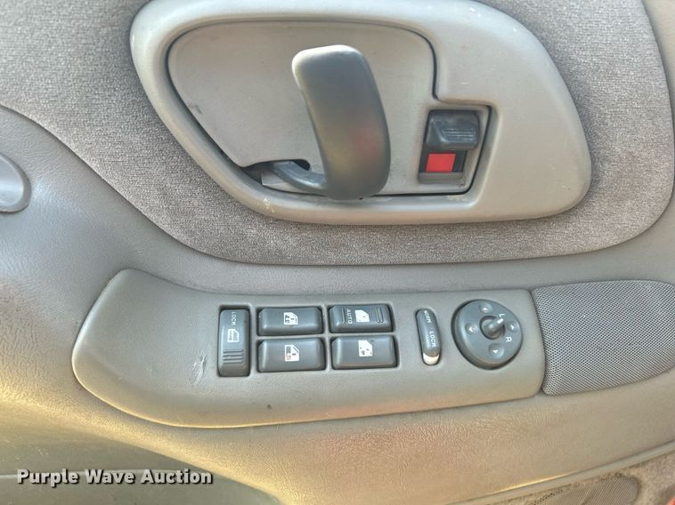 image for item LE9704 1999 Chevrolet K3500  Crew Cab brush fire truck