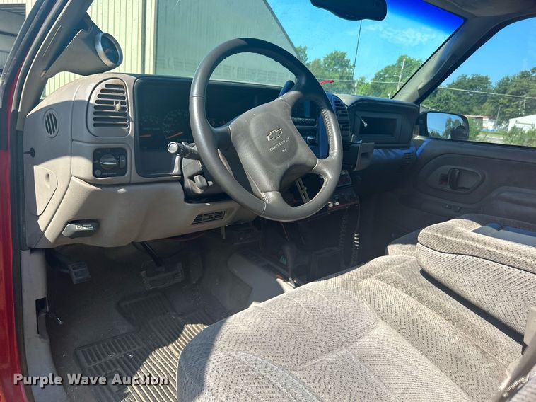 image for item LE9704 1999 Chevrolet K3500  Crew Cab brush fire truck