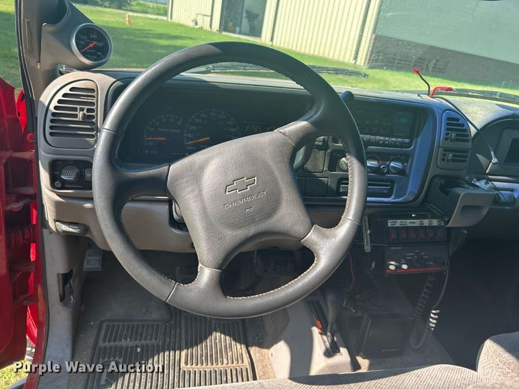 image for item LE9704 1999 Chevrolet K3500  Crew Cab brush fire truck