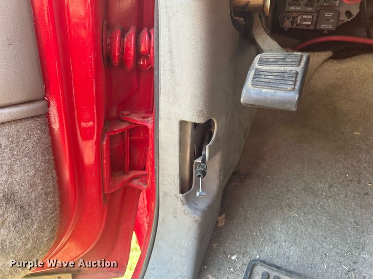 image for item LE9704 1999 Chevrolet K3500  Crew Cab brush fire truck