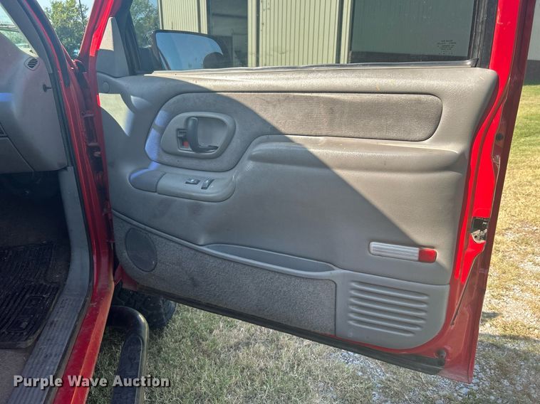 image for item LE9704 1999 Chevrolet K3500  Crew Cab brush fire truck