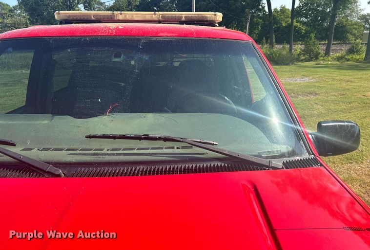 image for item LE9704 1999 Chevrolet K3500  Crew Cab brush fire truck