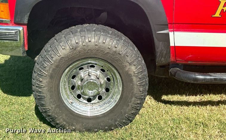 image for item LE9704 1999 Chevrolet K3500  Crew Cab brush fire truck