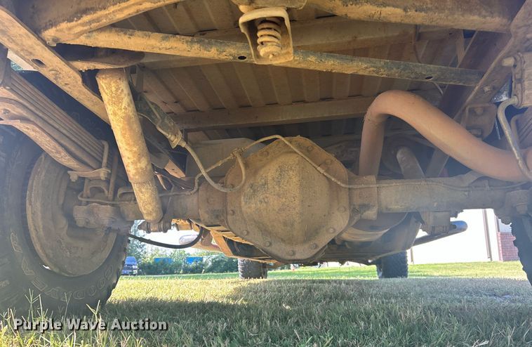 image for item LE9704 1999 Chevrolet K3500  Crew Cab brush fire truck